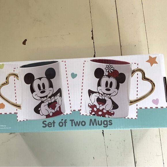 Set of 2 Disney Mugs Mickey Mouse ove Heart Handles New In Box - Picture 7 of 10